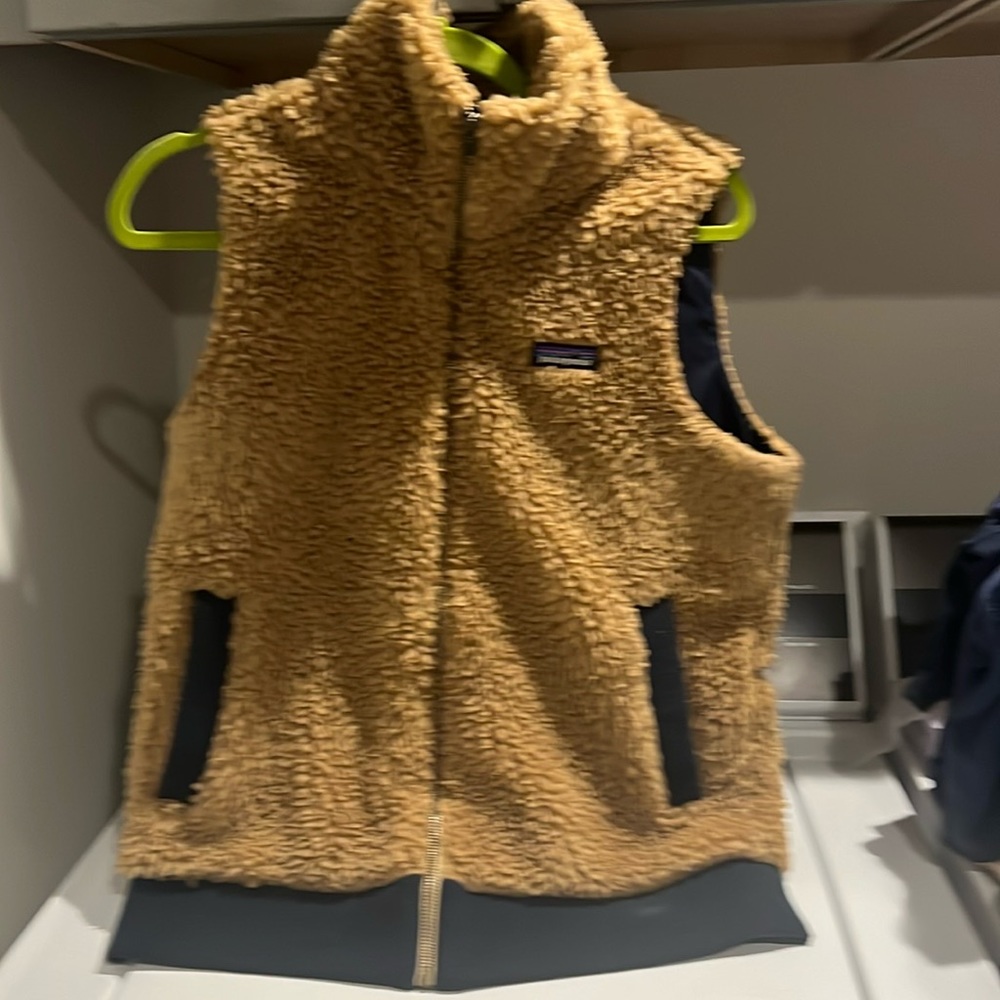 Women’s Patagonia Vest, Size Medium